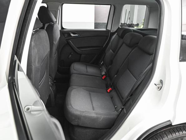 Skoda Yeti I Рестайлинг с пробегом 2013 года, цена 1 048 000 рублей, 134081 км, внедорожник, Автокод Объявления
