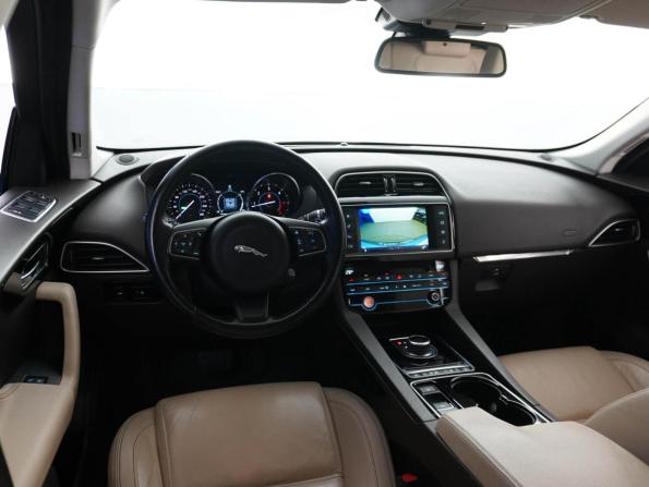 Jaguar F-Pace I с пробегом 2017 года, цена 2 557 051 рубль, 121487 км, внедорожник, Автокод Объявления