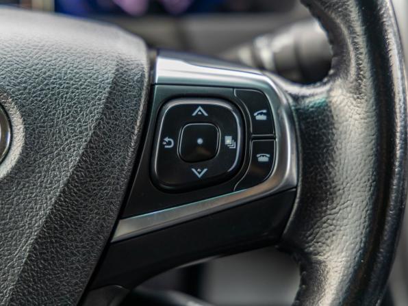 Toyota Camry VII (XV50) Рестайлинг с пробегом 2015 года, цена 2 098 000 рублей, 181000 км, седан, Автокод Объявления