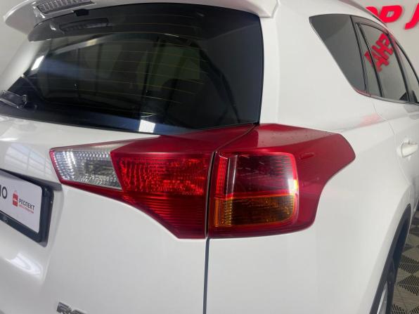 Toyota RAV4 IV (XA40) с пробегом 2013 года, цена 1 815 000 рублей, 209984 км, внедорожник, Автокод Объявления