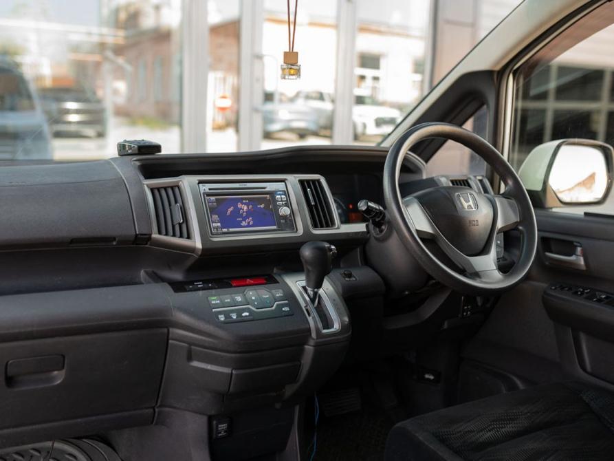 Honda Stepwgn IV Рестайлинг Новосибирск  - изображение 10