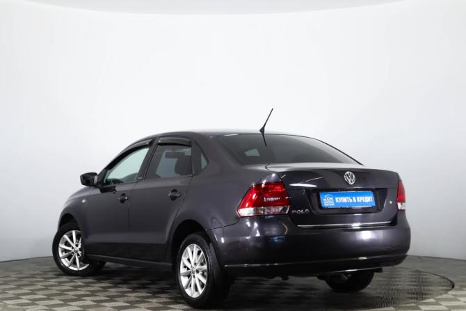 Volkswagen Polo V с пробегом 2015 года, цена 949 000 рублей, 203000 км, седан, Автокод Объявления