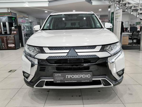 Mitsubishi Outlander III Рестайлинг 3 с пробегом 2020 года, цена 2 699 000 рублей, 46401 км, внедорожник, Автокод Объявления