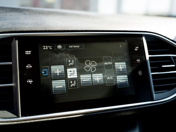 Peugeot 308 II с пробегом 2014 года, цена 1 020 000 рублей, 183357 км, хэтчбек, Автокод Объявления