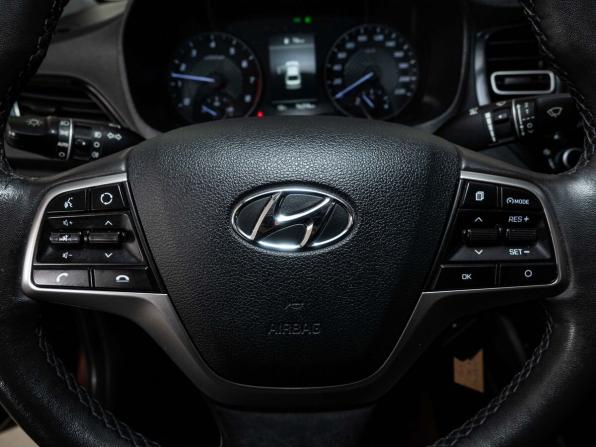 Hyundai Solaris II Рестайлинг с пробегом 2021 года, цена 1 548 000 рублей, 76000 км, седан, Автокод Объявления