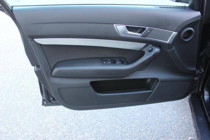 Audi A6 III (C6) с пробегом 2004 года, цена 817 000 рублей, 271992 км, седан, Автокод Объявления