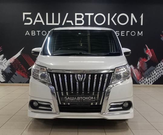 Toyota Esquire I с пробегом 2015 года, цена 1 999 000 рублей, 142500 км, минивэн, Автокод Объявления