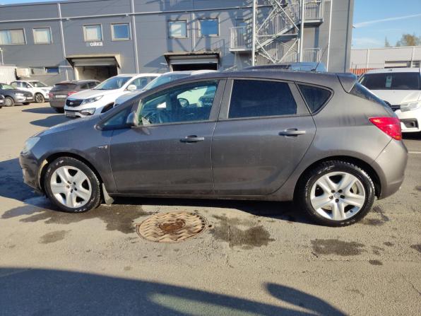 Opel Astra J с пробегом 2012 года, цена 599 000 рублей, 178000 км, хэтчбек, Автокод Объявления