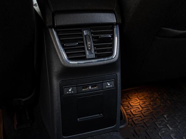 Skoda Octavia III (A7) Рестайлинг с пробегом 2018 года, цена 2 265 000 рублей, 85608 км, лифтбек, Автокод Объявления