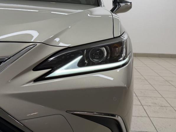 Lexus ES VII с пробегом 2018 года, цена 3 801 000 рублей, 109280 км, седан, Автокод Объявления