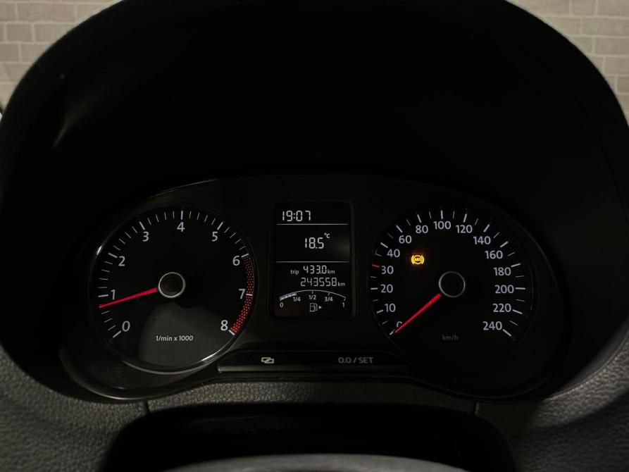 Volkswagen Polo V Челябинск  - изображение 16
