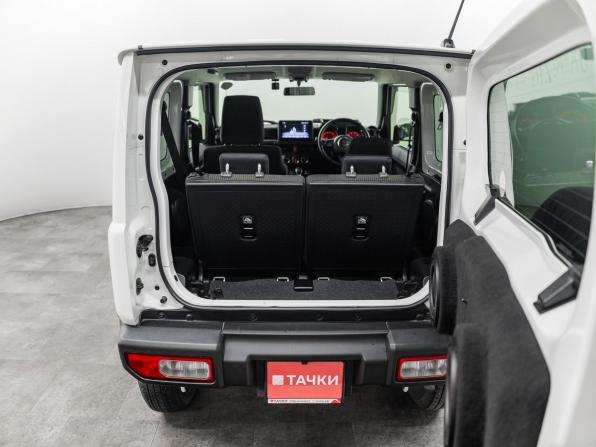 Suzuki Jimny IV с пробегом 2021 года, цена 1 695 000 рублей, 25039 км, внедорожник, Автокод Объявления