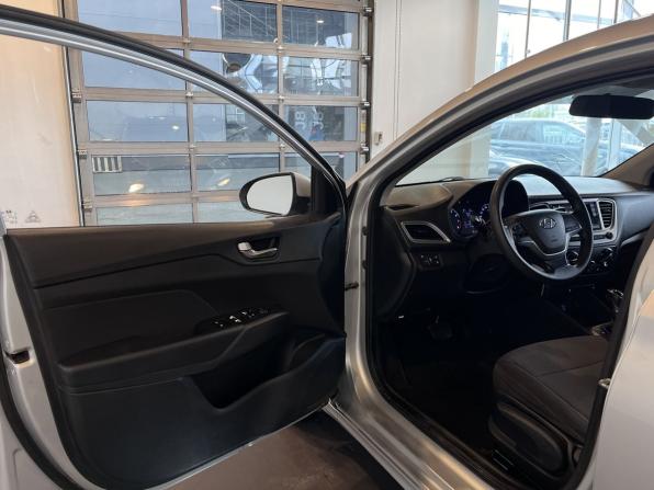 Hyundai Solaris II с пробегом 2019 года, цена 1 180 000 рублей, 214210 км, седан, Автокод Объявления