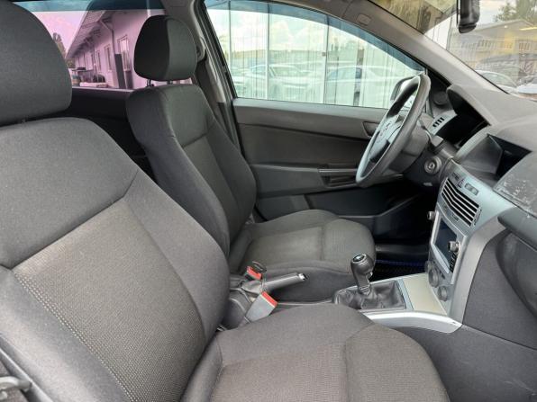 Opel Astra H Рестайлинг с пробегом 2014 года, цена 650 000 рублей, 164111 км, универсал, Автокод Объявления