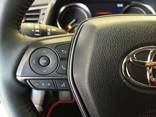 Toyota Camry VIII (XV70) Рестайлинг с пробегом 2021 года, цена 3 830 000 рублей, 38656 км, седан, Автокод Объявления