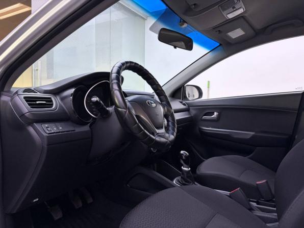Kia Rio III с пробегом 2015 года, цена 655 000 рублей, 370134 км, седан, Автокод Объявления