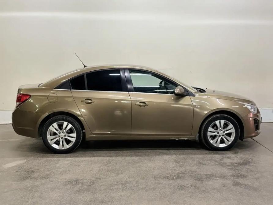 Chevrolet Cruze I Рестайлинг Саратов  - изображение 6