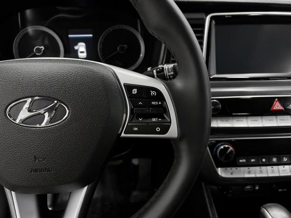 Hyundai Sonata VII (LF) Рестайлинг с пробегом 2018 года, цена 1 595 000 рублей, 149930 км, седан, Автокод Объявления