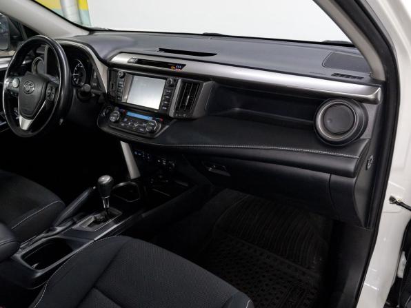 Toyota RAV4 IV (XA40) Рестайлинг с пробегом 2018 года, цена 2 579 000 рублей, 147937 км, внедорожник, Автокод Объявления