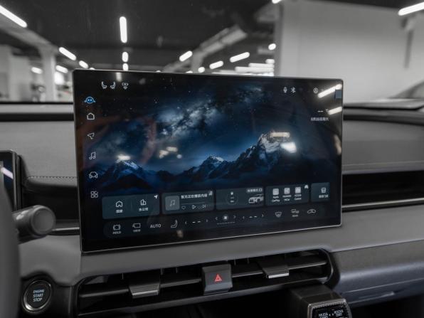 Toyota RAV4 VI (XA60) с пробегом 2026 года, цена 4 500 000 рублей, 30 км, внедорожник, Автокод Объявления