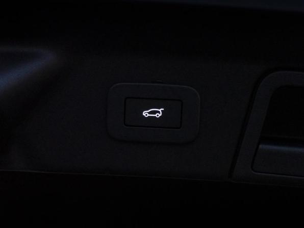Land Rover Range Rover Velar I Рестайлинг с пробегом 2024 года, цена 7 950 000 рублей, 6856 км, внедорожник, Автокод Объявления