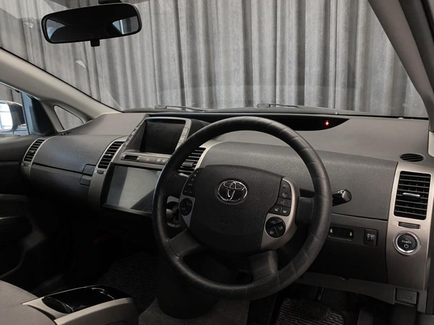 Toyota Prius II Рестайлинг (XW20) Красноярск  - изображение 9