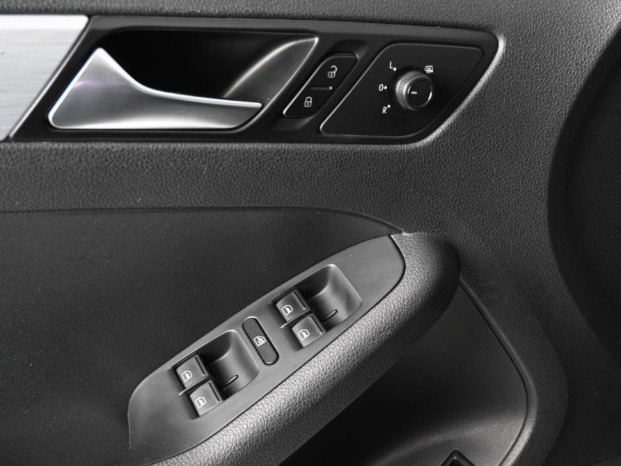 Volkswagen Jetta VI Рестайлинг Ростов-на-Дону  - изображение 14