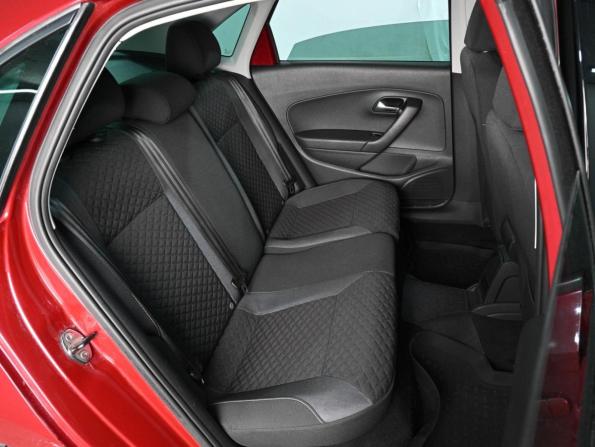 Volkswagen Polo V Рестайлинг с пробегом 2019 года, цена 1 579 000 рублей, 120347 км, седан, Автокод Объявления