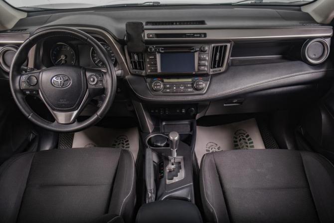 Toyota RAV4 IV (XA40) Рестайлинг с пробегом 2015 года, цена 2 329 000 рублей, 164700 км, внедорожник, Автокод Объявления
