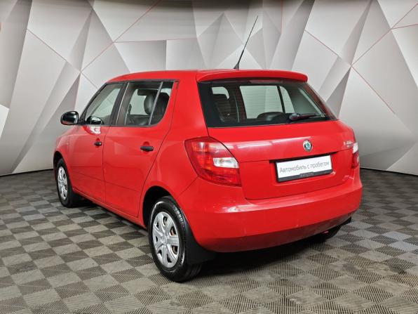 Skoda Fabia II Рестайлинг с пробегом 2011 года, цена 385 000 рублей, 172889 км, хэтчбек, Автокод Объявления