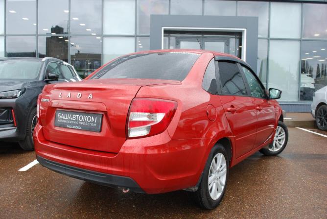 Lada (ВАЗ) Granta I Рестайлинг с пробегом 2022 года, цена 640 000 рублей, 124250 км, седан, Автокод Объявления