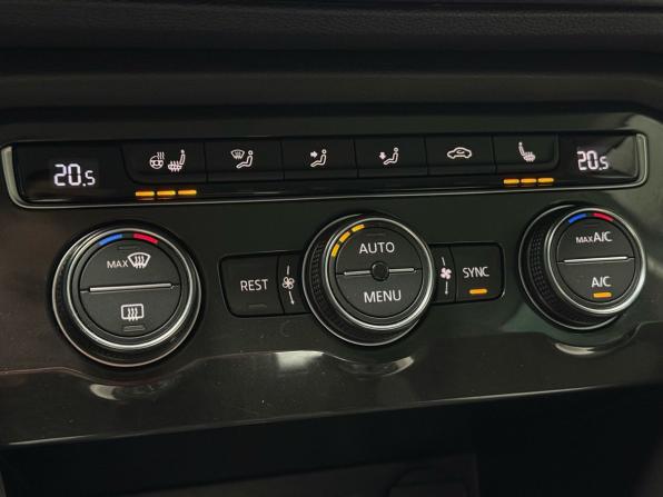 Volkswagen Tiguan II с пробегом 2019 года, цена 2 649 000 рублей, 127690 км, внедорожник, Автокод Объявления
