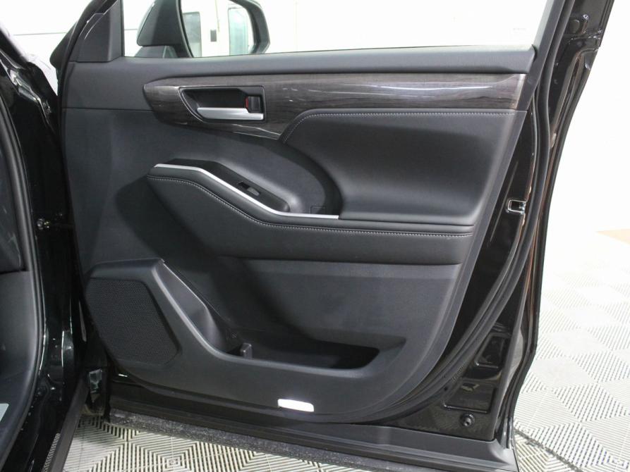 Toyota Highlander IV (XU70) Москва  - изображение 29