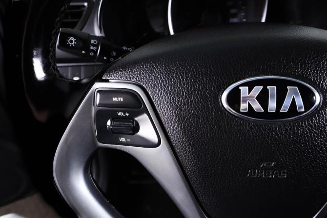 Kia Rio III Рестайлинг с пробегом 2016 года, цена 999 000 рублей, 119590 км, хэтчбек, Автокод Объявления