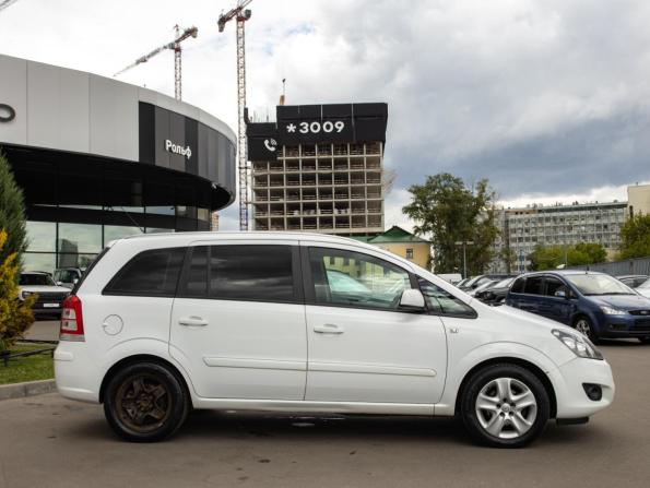 Opel Zafira B Рестайлинг с пробегом 2013 года, цена 878 000 рублей, 127490 км, компактвэн, Автокод Объявления