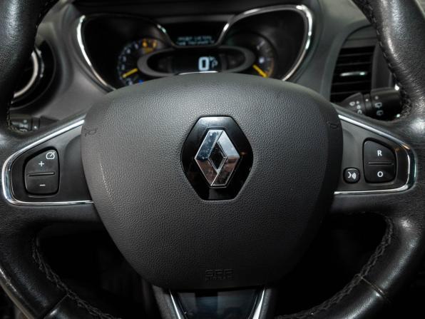 Renault Kaptur I с пробегом 2016 года, цена 1 228 000 рублей, 118960 км, внедорожник, Автокод Объявления