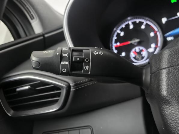 Hyundai Santa Fe IV Рестайлинг с пробегом 2022 года, цена 3 455 000 рублей, 36571 км, внедорожник, Автокод Объявления
