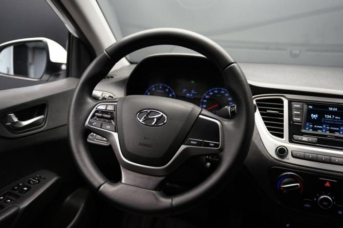 Hyundai Solaris II Рестайлинг с пробегом 2020 года, цена 1 599 000 рублей, 95000 км, седан, Автокод Объявления