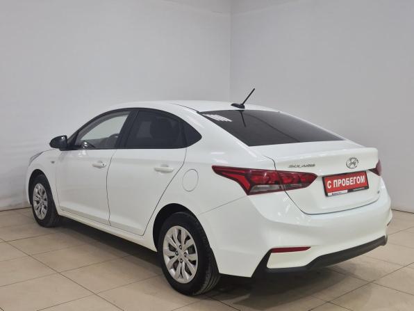 Hyundai Solaris II с пробегом 2017 года, цена 1 080 000 рублей, 160142 км, седан, Автокод Объявления