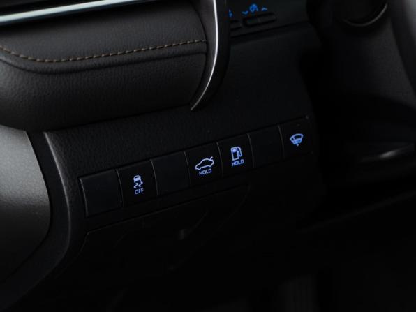 Toyota Camry VIII (XV70) с пробегом 2019 года, цена 2 247 077 рублей, 188641 км, седан, Автокод Объявления