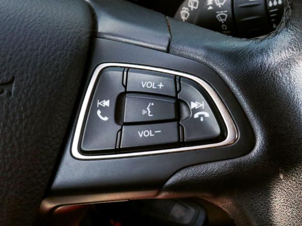 Ford Focus III Рестайлинг с пробегом 2016 года, цена 1 049 000 рублей, 119213 км, хэтчбек, Автокод Объявления