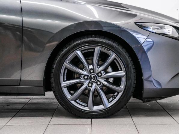 Mazda 3 IV (BP) с пробегом 2019 года, цена 1 710 000 рублей, 57889 км, хэтчбек, Автокод Объявления