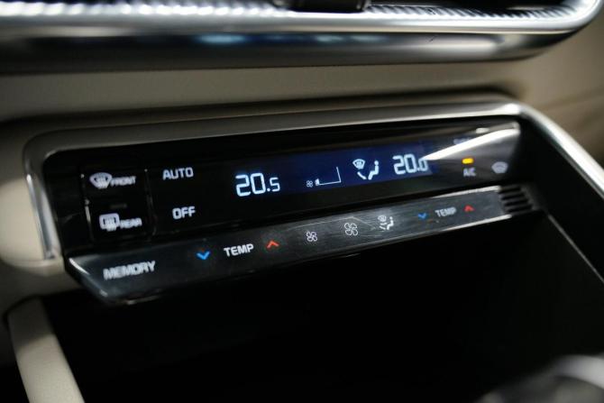 Kia K5 III с пробегом 2020 года, цена 2 695 000 рублей, 110000 км, седан, Автокод Объявления