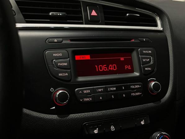 Kia Ceed II Рестайлинг с пробегом 2017 года, цена 1 128 000 рублей, 204505 км, универсал, Автокод Объявления