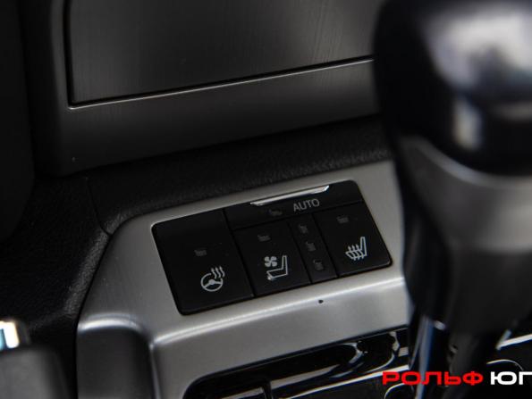 Toyota Land Cruiser 200 Series Рестайлинг 2 с пробегом 2018 года, цена 6 338 000 рублей, 136940 км, внедорожник, Автокод Объявления