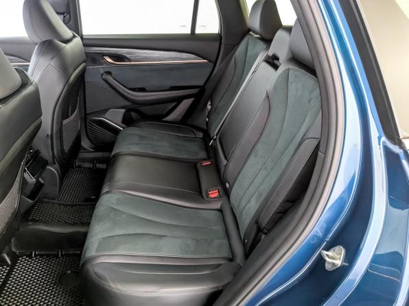 Geely Monjaro I с пробегом 2023 года, цена 2 995 000 рублей, 44990 км, внедорожник, Автокод Объявления