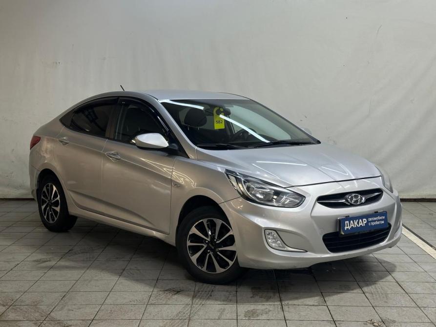 Hyundai Solaris I Санкт-Петербург  - изображение 2