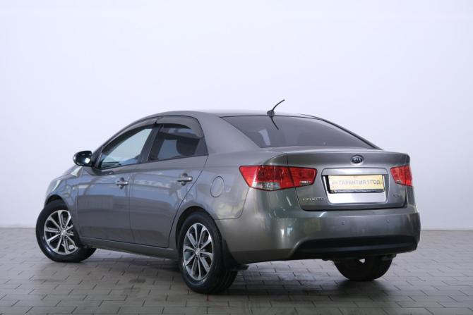 Kia Cerato II с пробегом 2009 года, цена 979 000 рублей, 131900 км, седан, Автокод Объявления