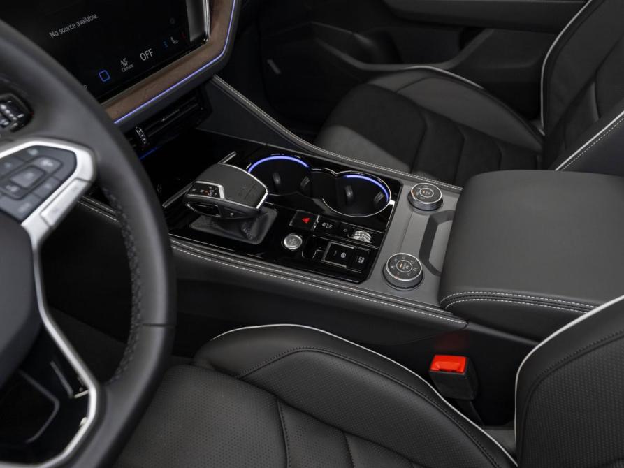 Volkswagen Touareg III Рестайлинг Москва  - изображение 18
