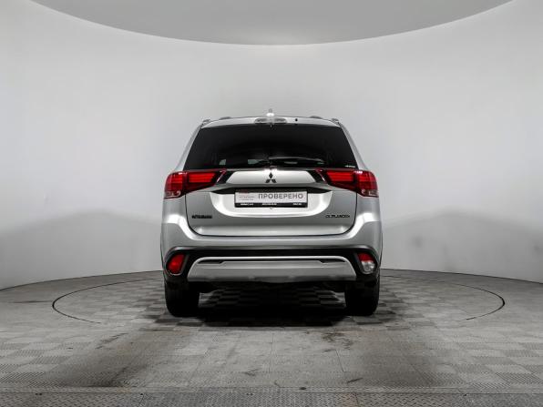 Mitsubishi Outlander III Рестайлинг 3 с пробегом 2019 года, цена 2 190 000 рублей, 84250 км, внедорожник, Автокод Объявления